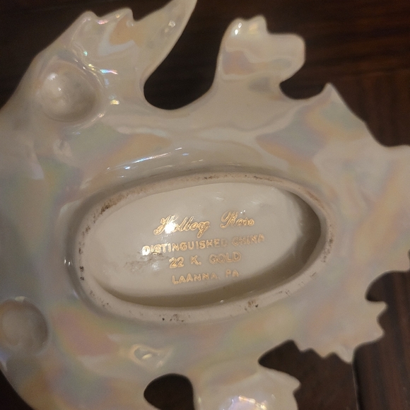 Vintage Holley Ross 22k Gold Leaf Trinket Dish Bear, and Acorns - Picture 5 of 5